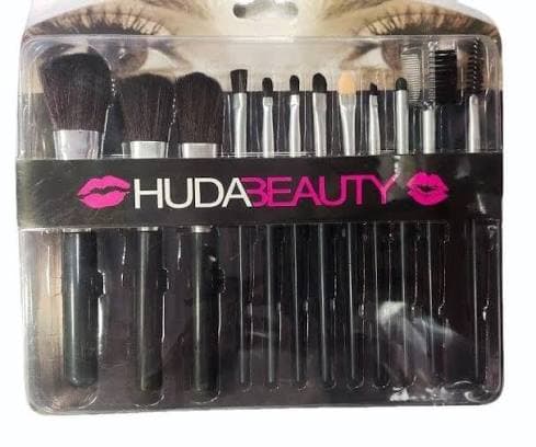 HUDABEAUTY Professional Makeup Brush Cosmetic Set - 12 Piece - image 1